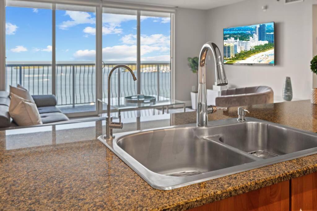 Ocean View 35Th Floor, In The Heart Of Miami Apartment Exterior foto