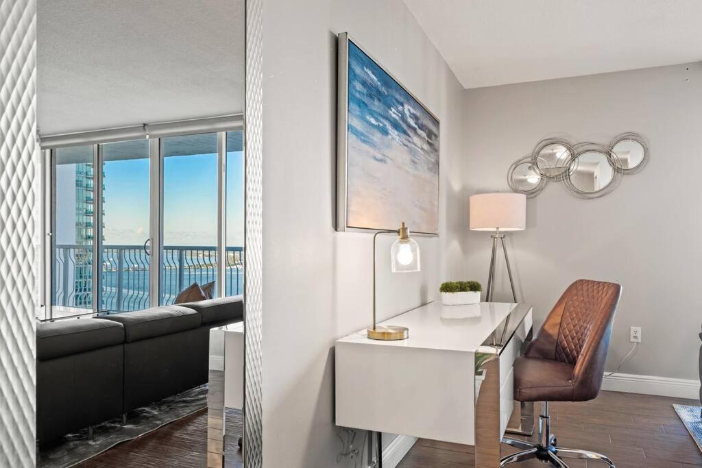 Ocean View 35Th Floor, In The Heart Of Miami Apartment Exterior foto
