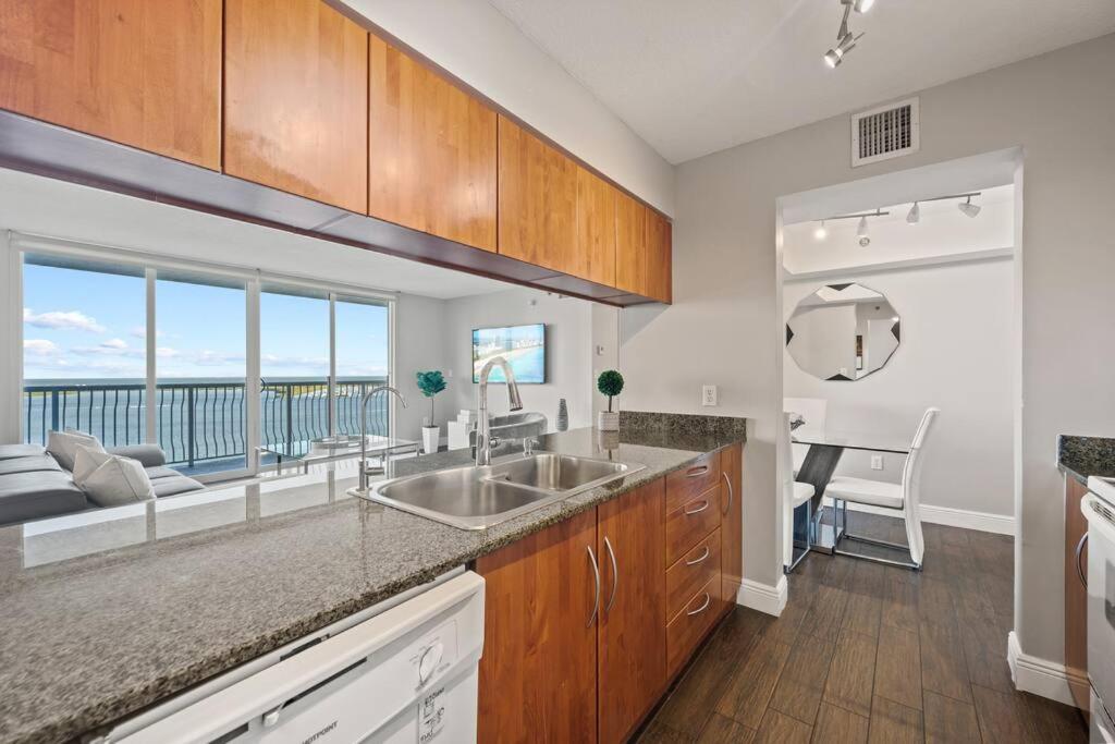 Ocean View 35Th Floor, In The Heart Of Miami Apartment Exterior foto